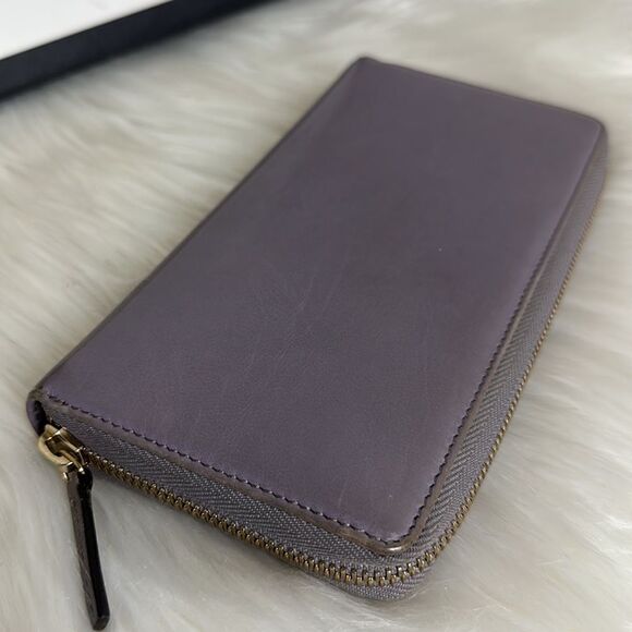 💯Authentic Gucci Zipped Around Long Wallet🍀 - Picture 6 of 15